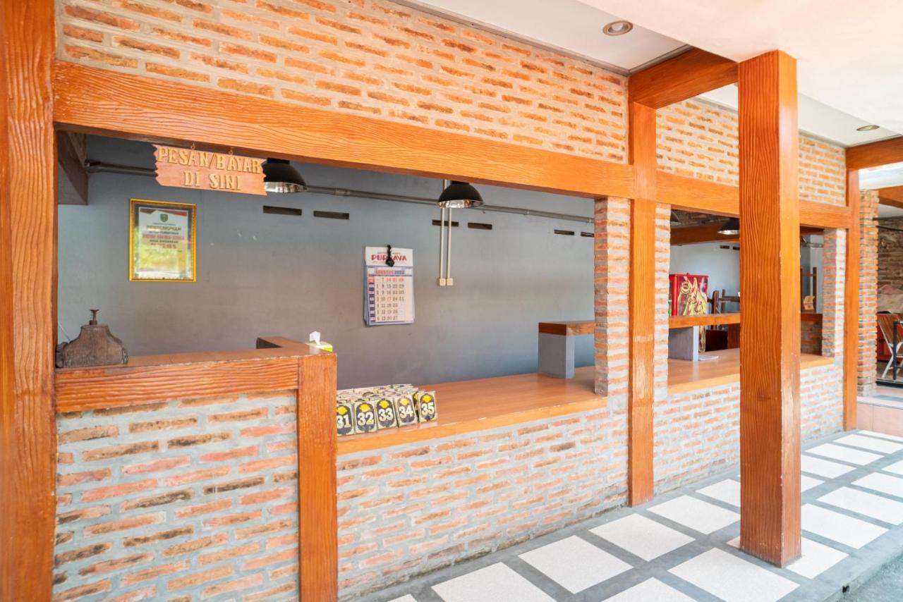 RedDoorz @ Panglima Sudirman Madiun Hotel Bagian luar foto